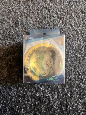 Yozeen Yellow and Black Reptile Accessory